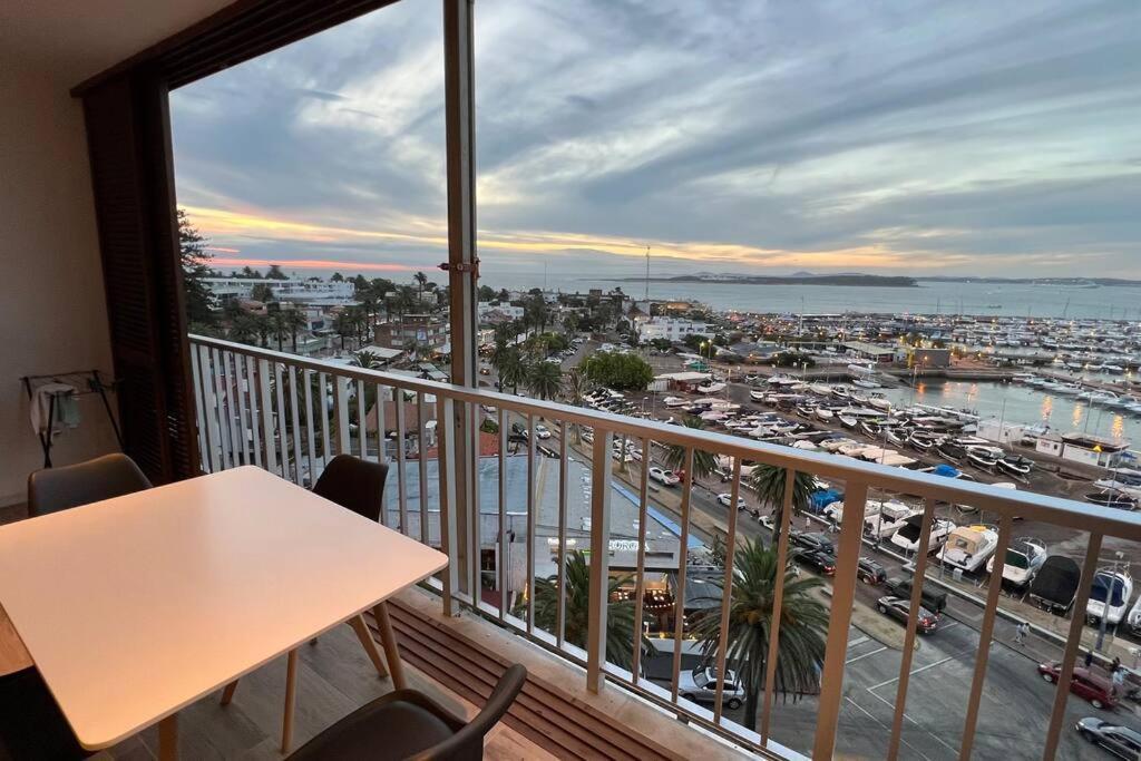 Appartement Apartamento Moderno Con Excelente Vista Al Puerto à Punta del Este Extérieur photo