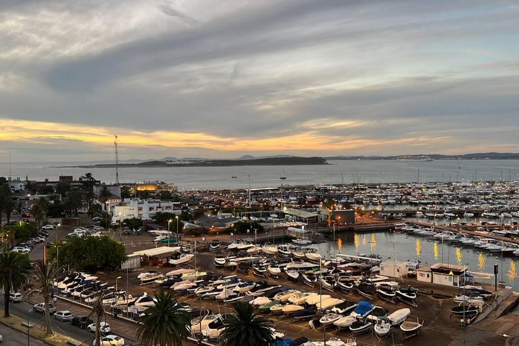 Appartement Apartamento Moderno Con Excelente Vista Al Puerto à Punta del Este Extérieur photo
